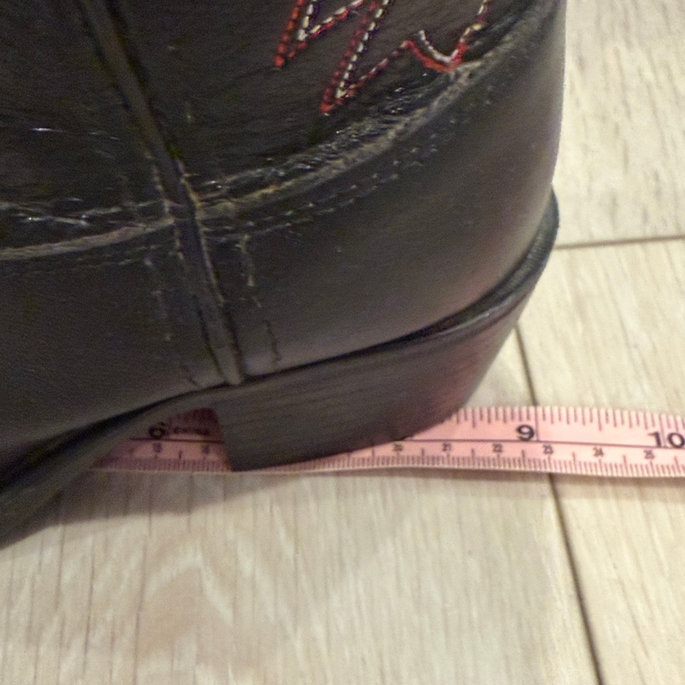 CODY JAMES Leather| Cowgirl Boots| Size 1 - Picture 9 of 9